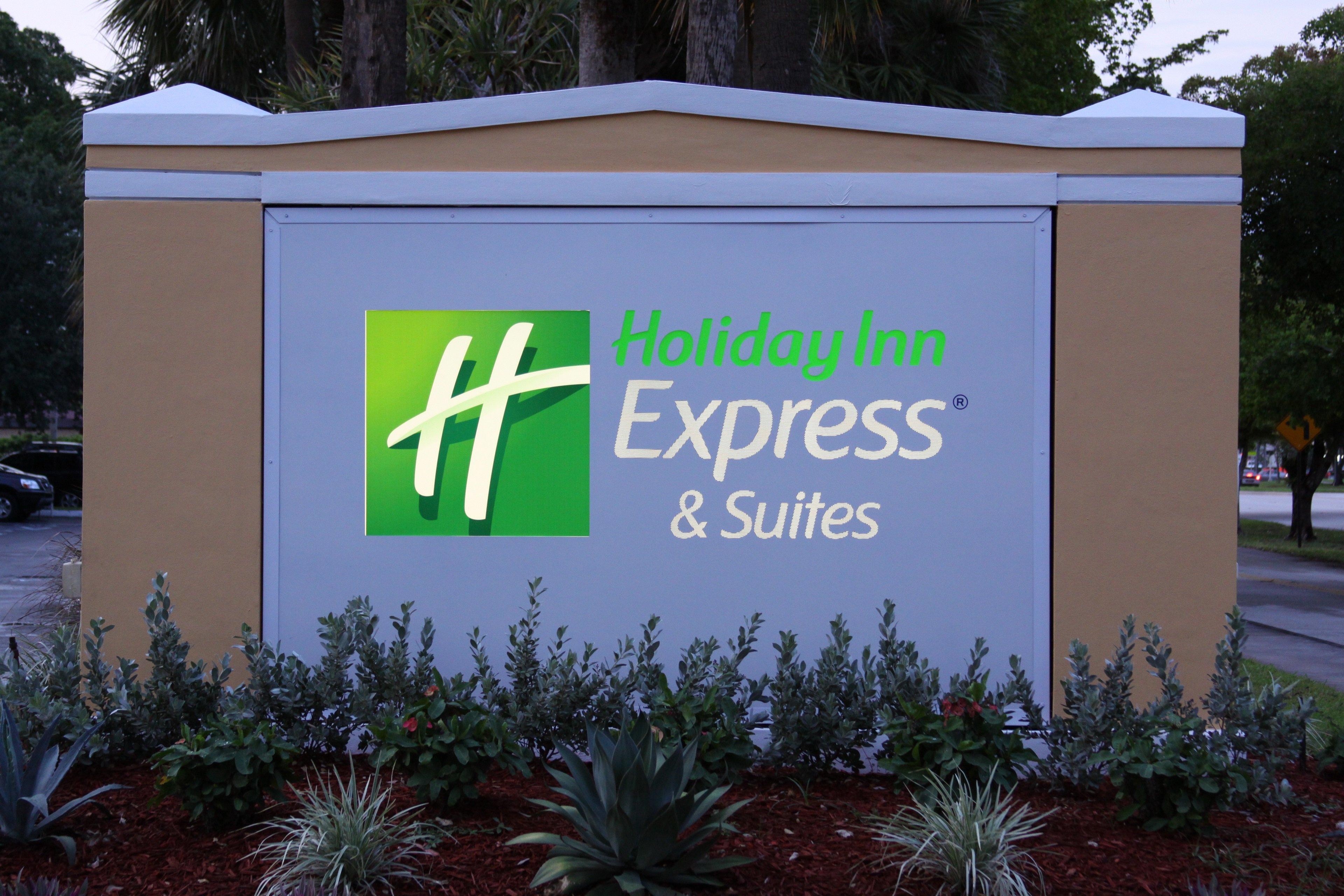 Holiday Inn Express Hotel & Suites Ft. Lauderdale-Plantation By Ihg المرافق الصورة