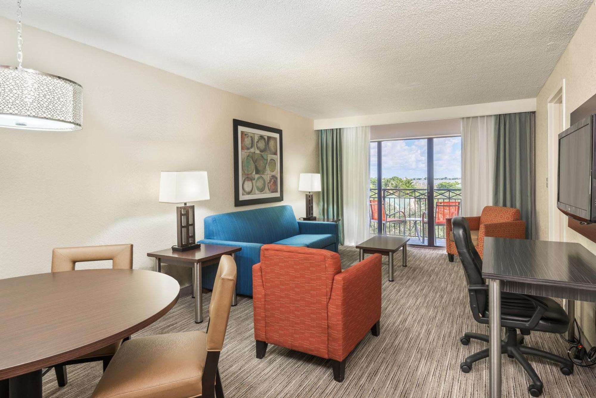 Holiday Inn Express Hotel & Suites Ft. Lauderdale-Plantation By Ihg المظهر الخارجي الصورة